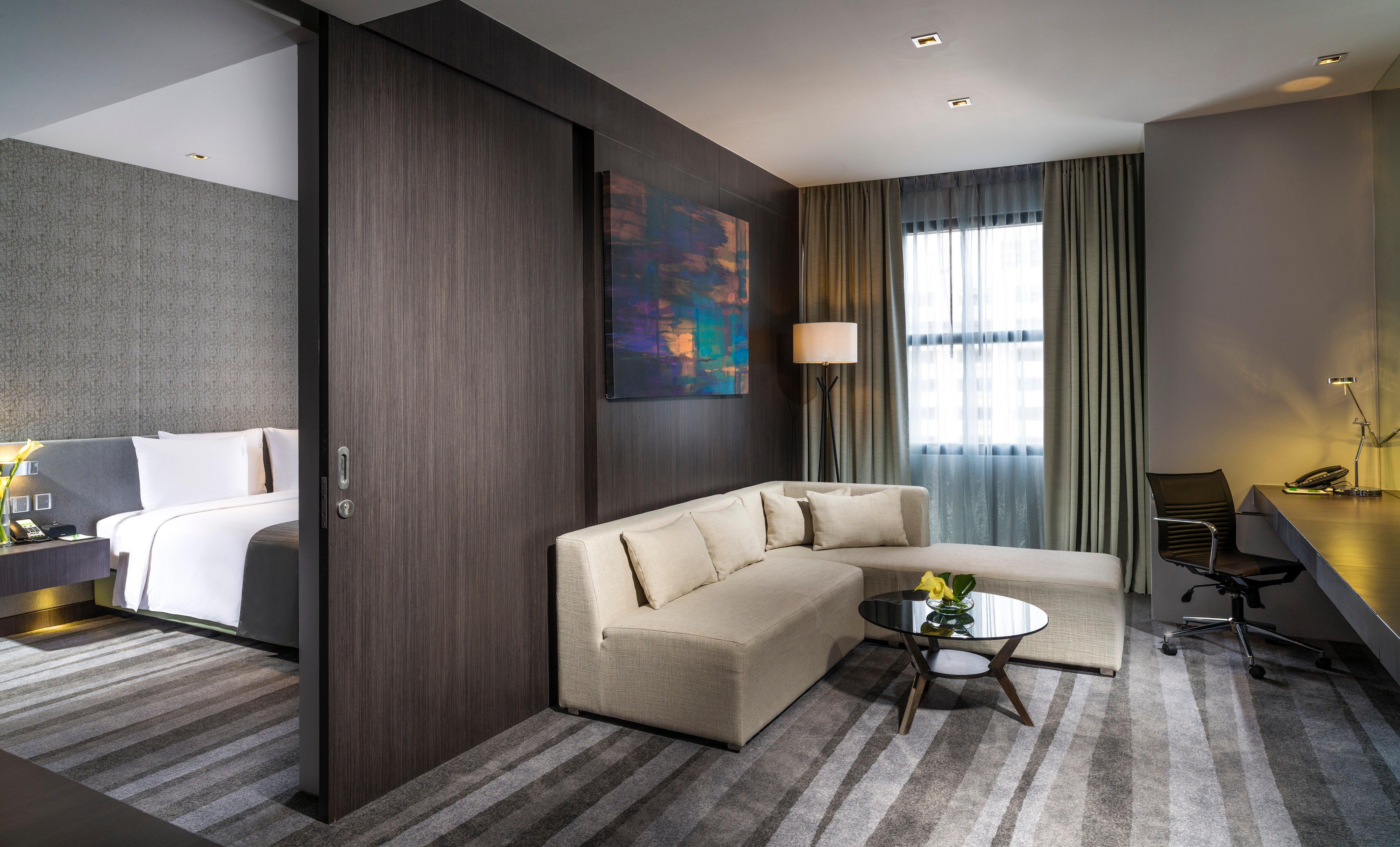 Holiday Inn Bangkok Sukhumvit By Ihg Exterior photo