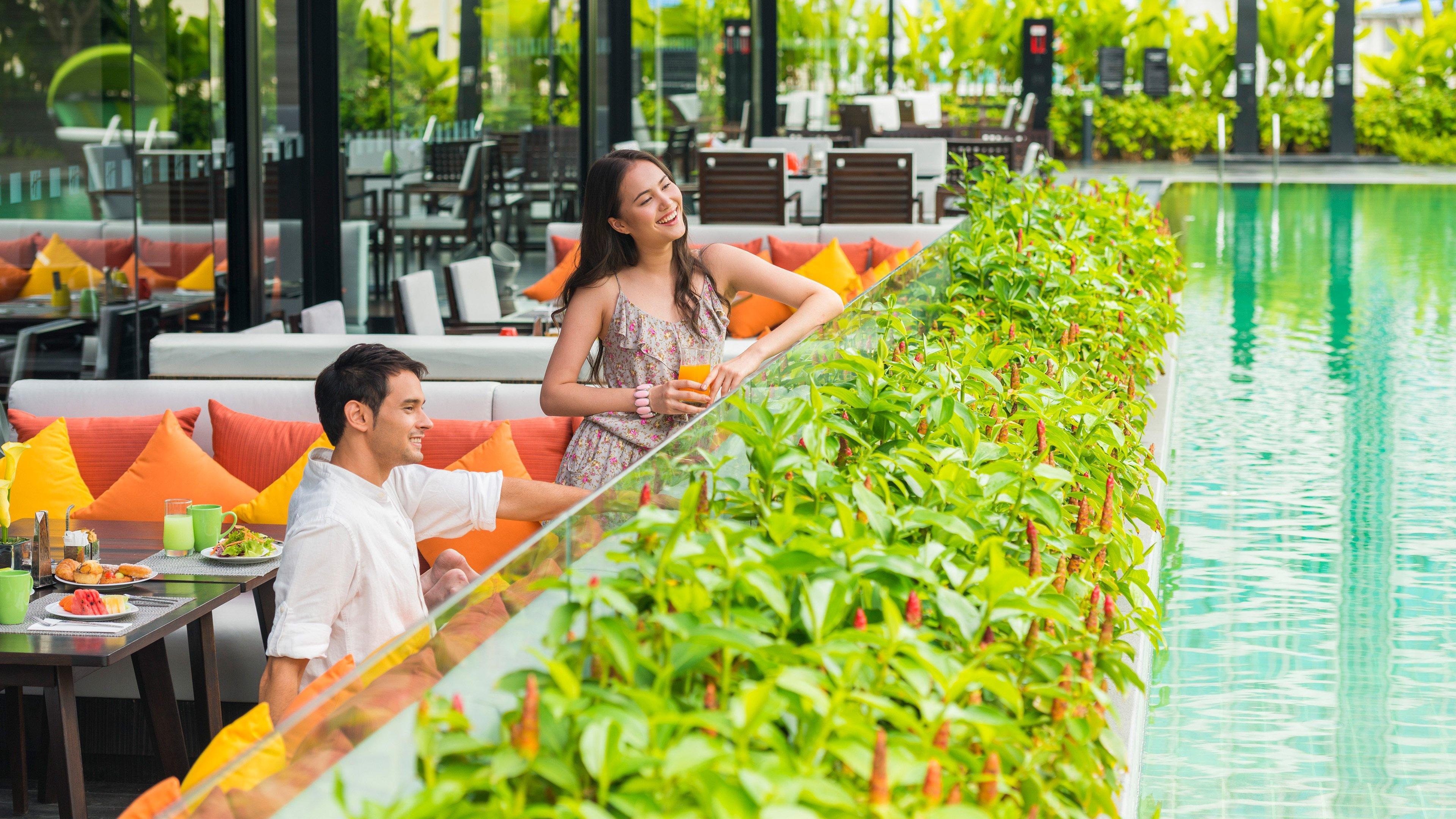 Holiday Inn Bangkok Sukhumvit By Ihg Exterior photo