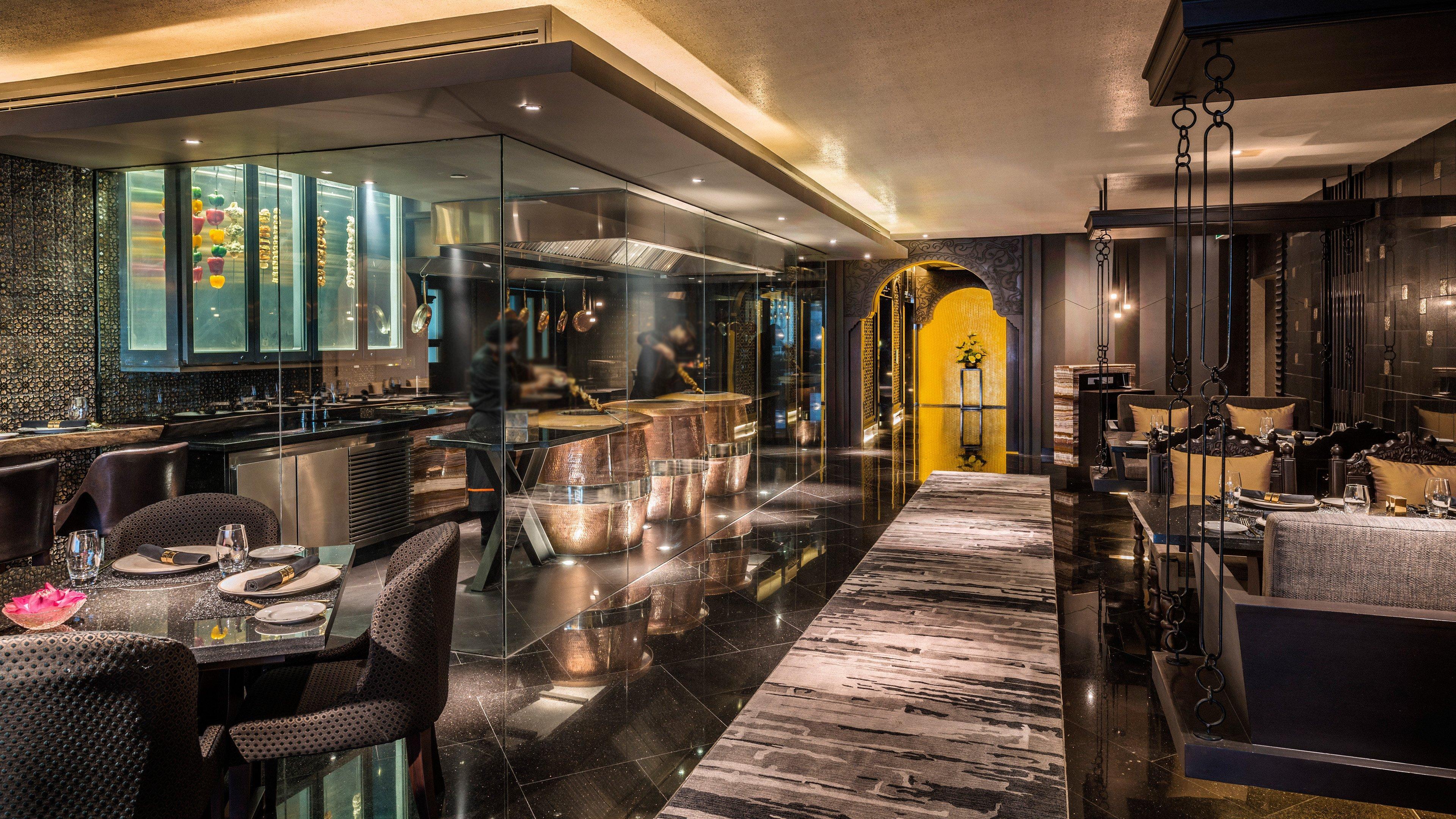 Holiday Inn Bangkok Sukhumvit By Ihg Exterior photo