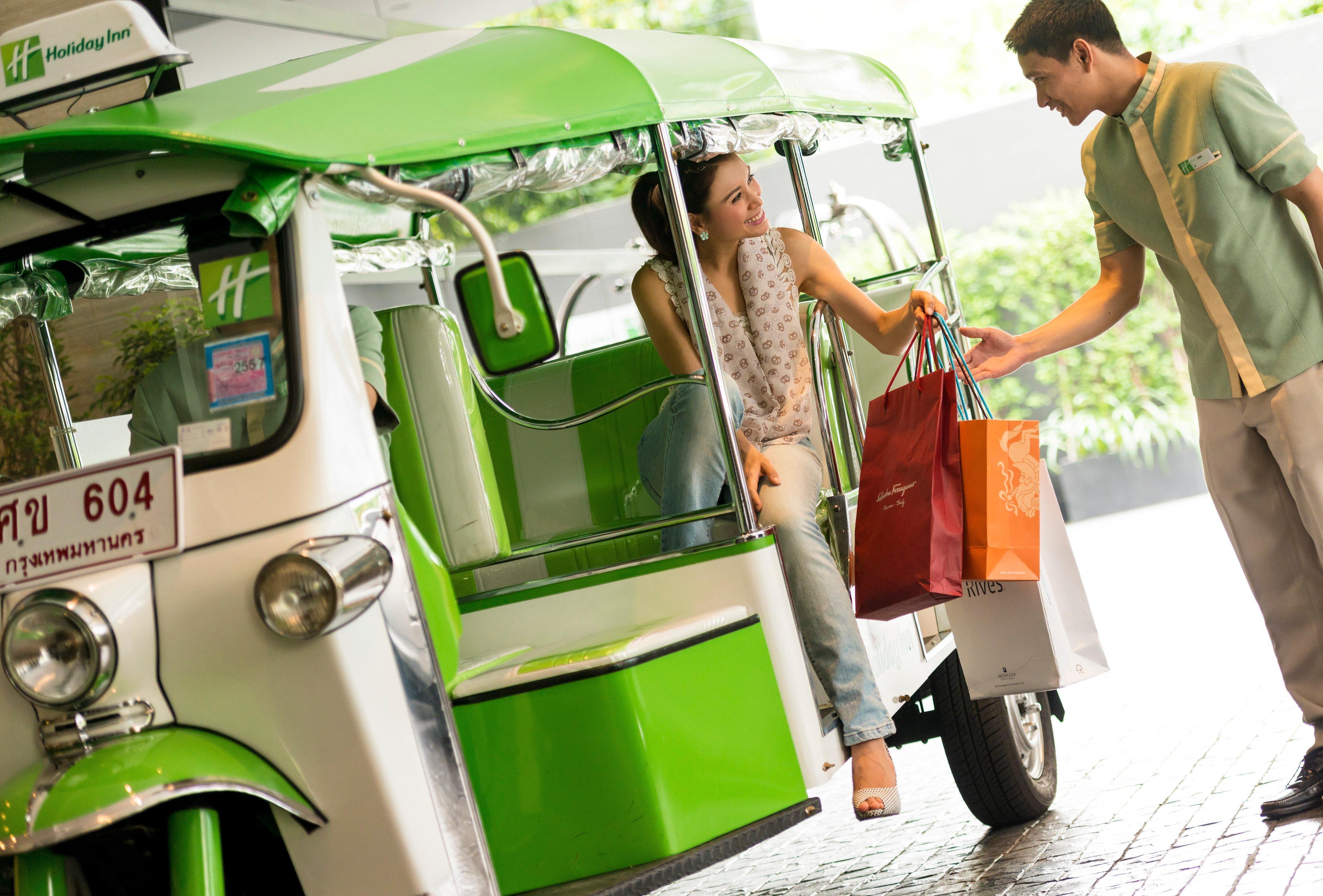 Holiday Inn Bangkok Sukhumvit By Ihg Exterior photo