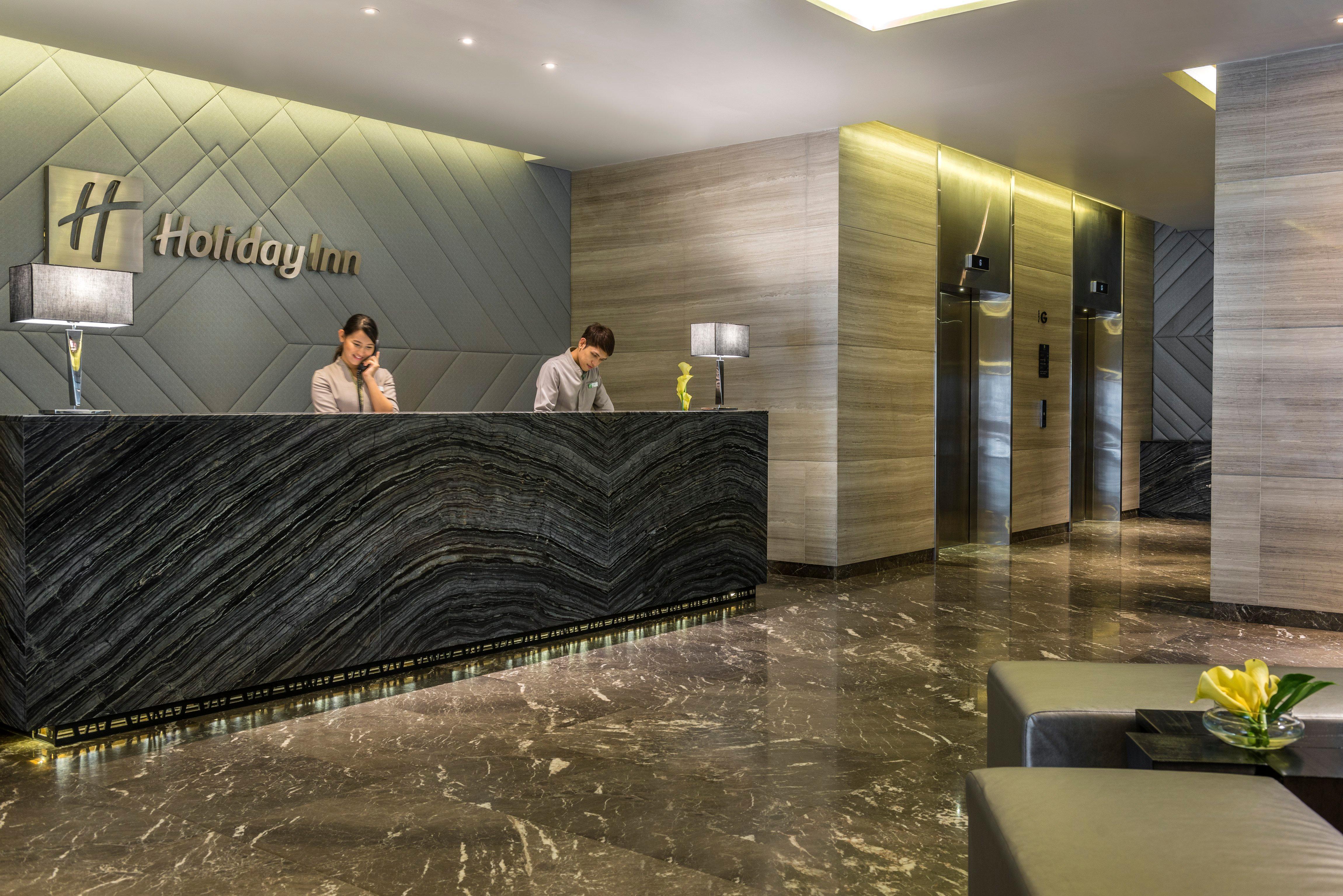 Holiday Inn Bangkok Sukhumvit By Ihg Exterior photo