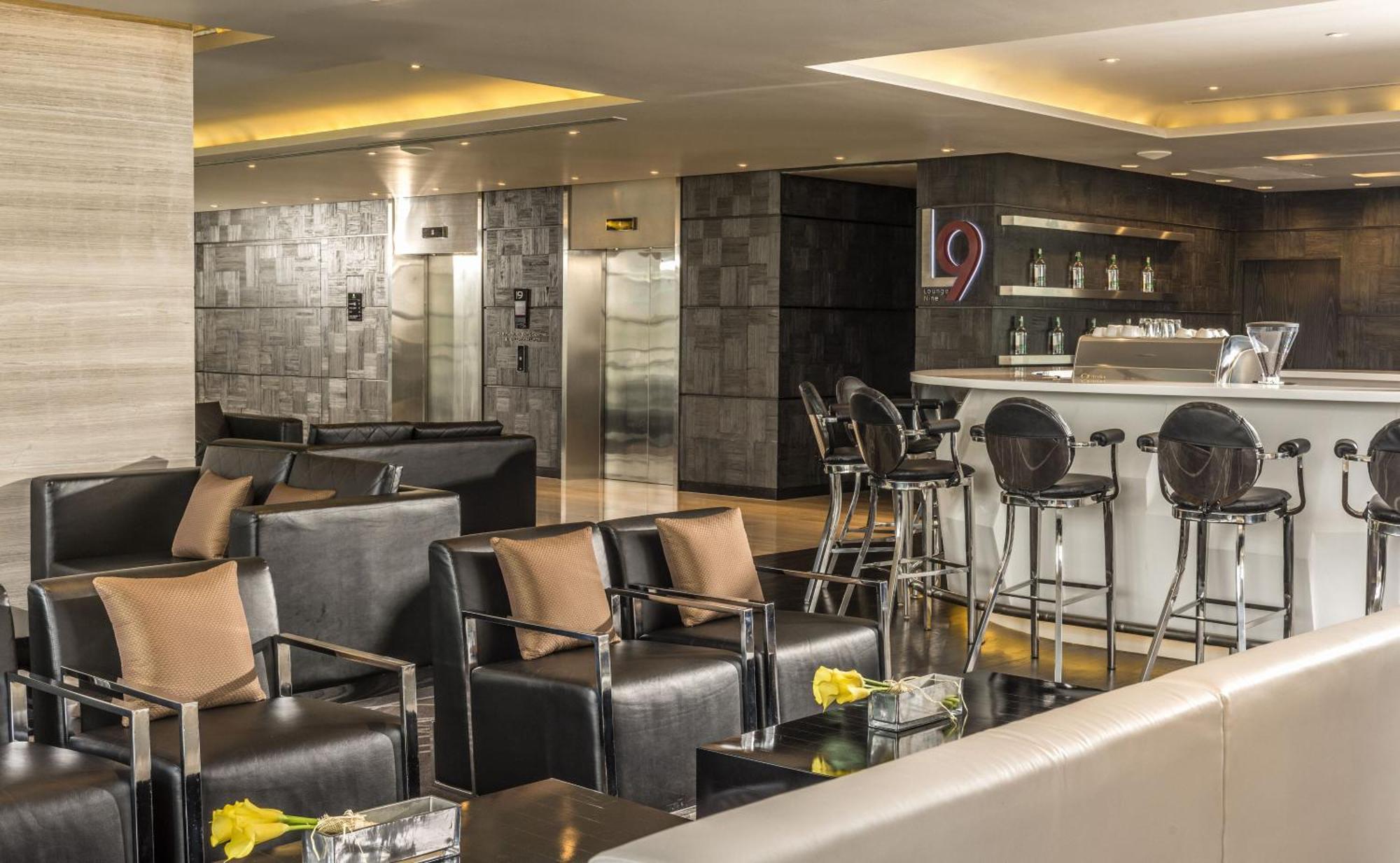 Holiday Inn Bangkok Sukhumvit By Ihg Exterior photo
